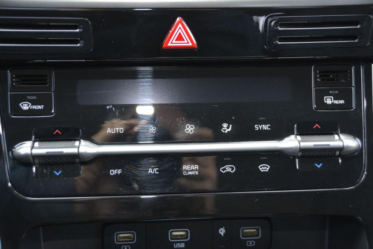 2022 Kia Carnival CARNIVAL LX Photo