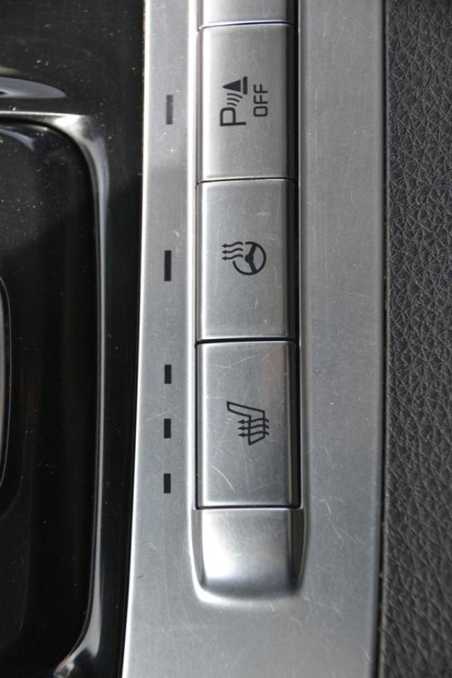 2022 Kia Carnival CARNIVAL LX Photo