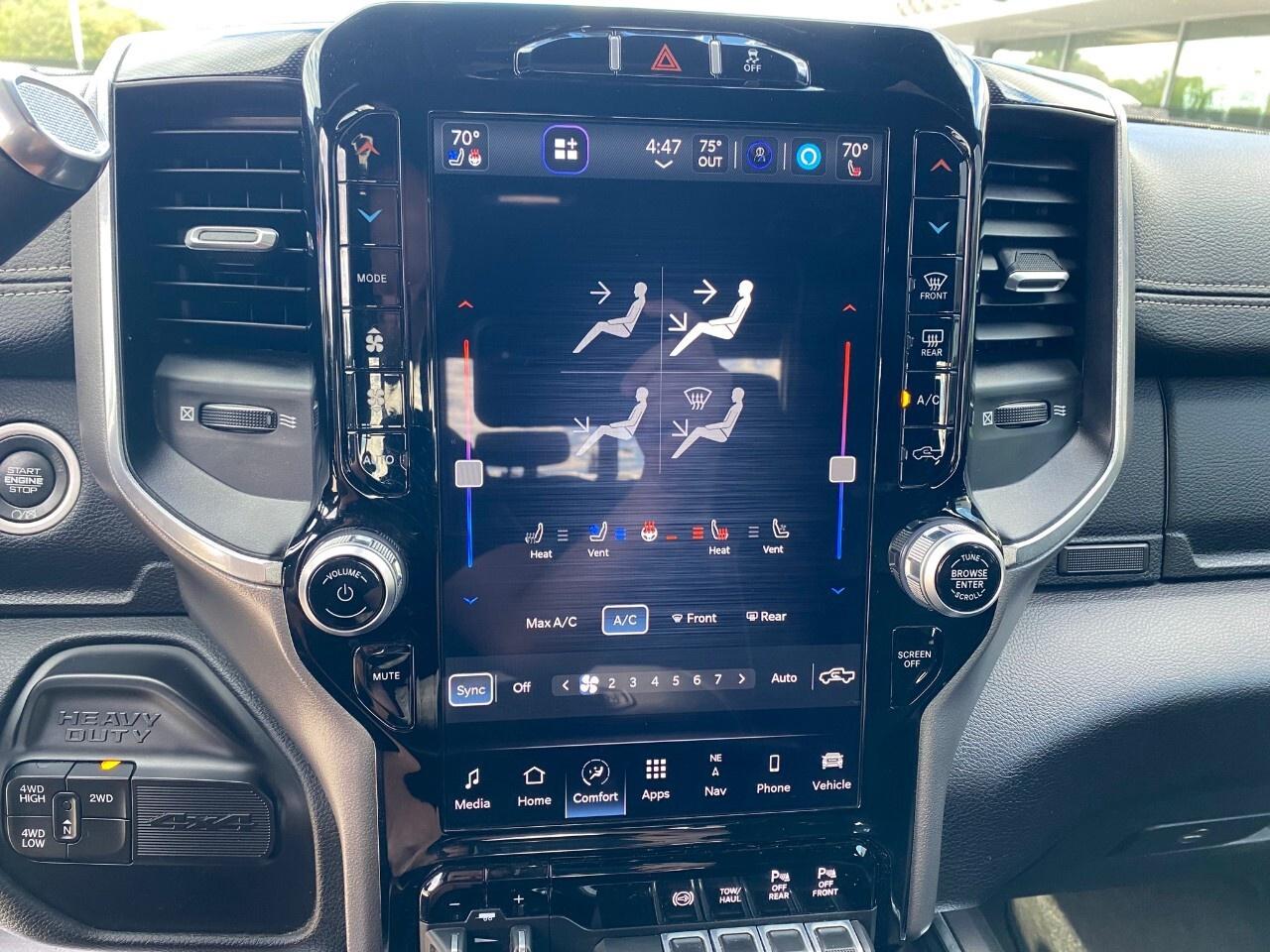 2022 RAM 2500 LARAMIE 4x4 Crew Cab 6'4 Box Photo