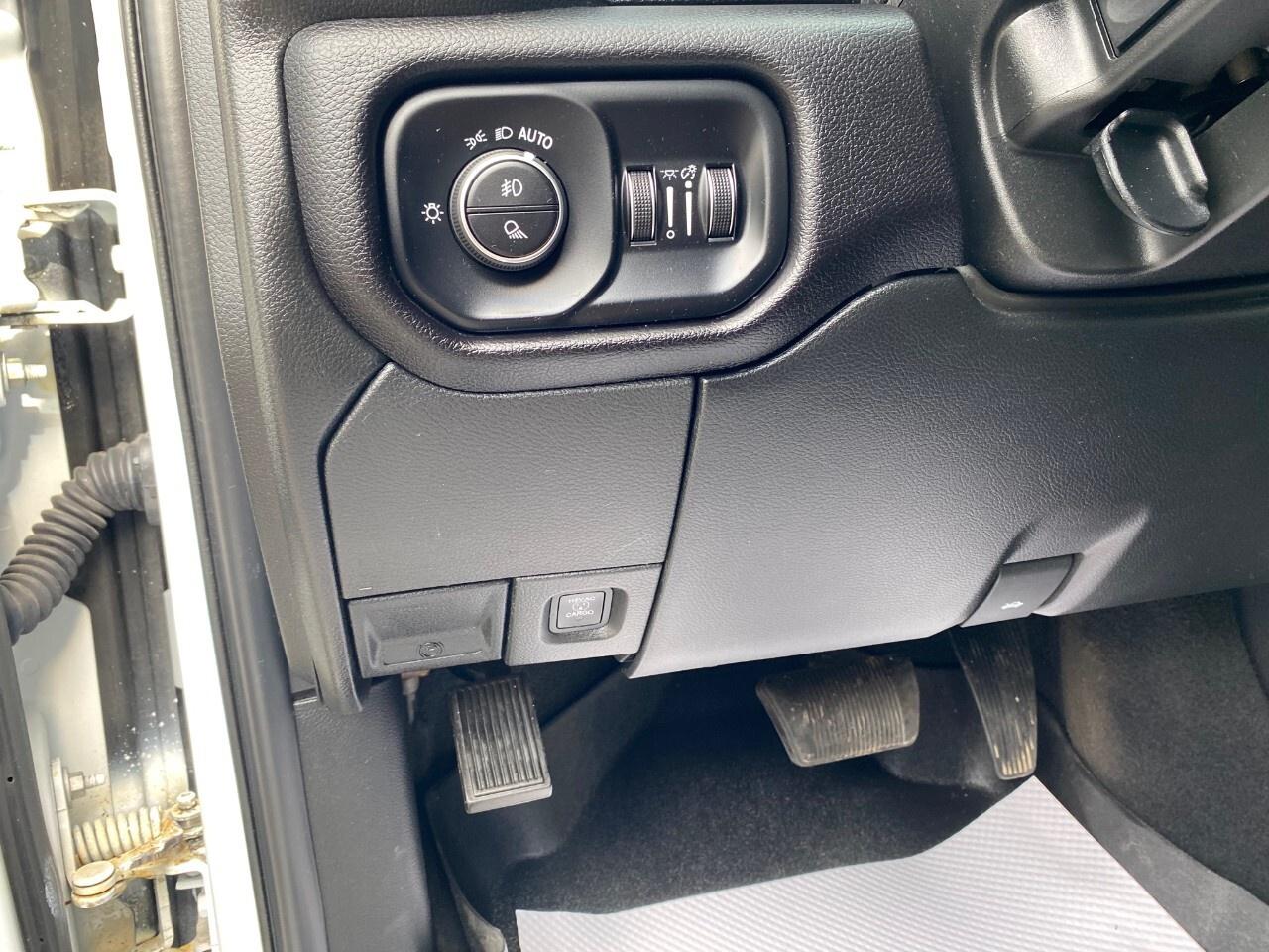 2022 RAM 2500 LARAMIE 4x4 Crew Cab 6'4 Box Photo