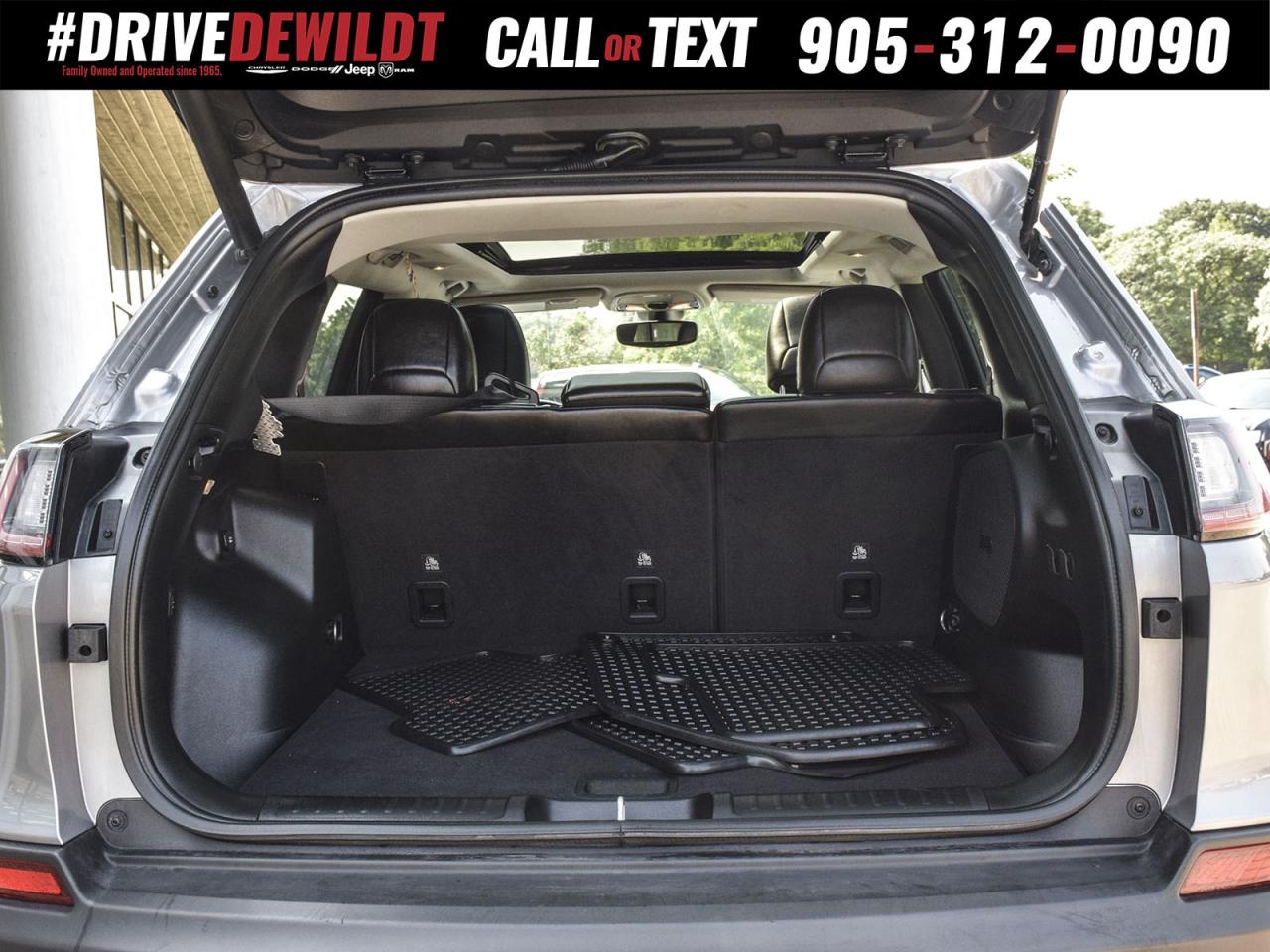 2021 Jeep Cherokee TRAILHAWK ELITE   PANO ROOF   TRAILER TOW Photo