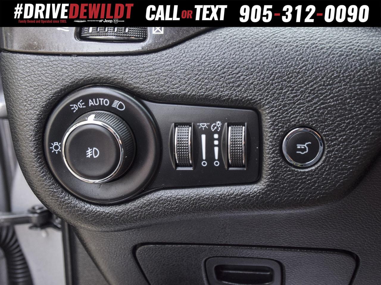 2021 Jeep Cherokee TRAILHAWK ELITE   PANO ROOF   TRAILER TOW Photo