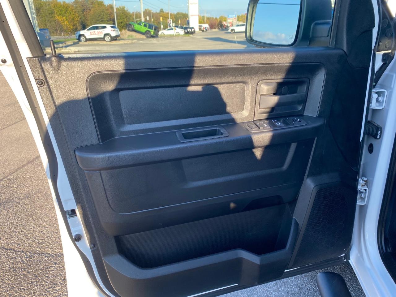 2023 RAM 1500 Classic TRADESMAN Photo