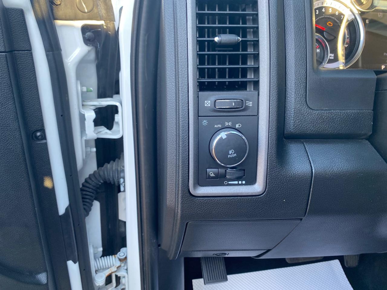 2023 RAM 1500 Classic TRADESMAN Photo