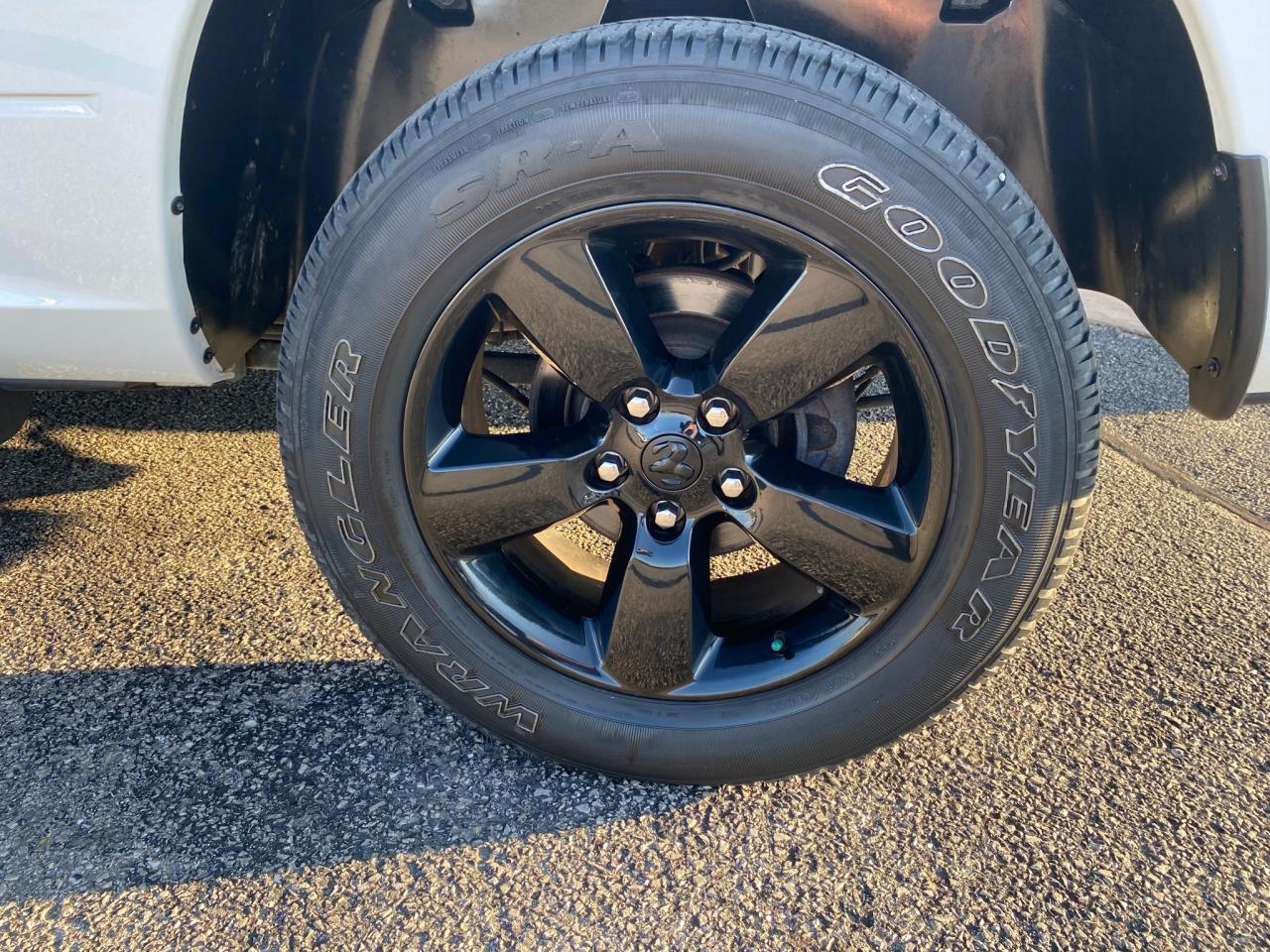 2023 RAM 1500 Classic TRADESMAN Photo