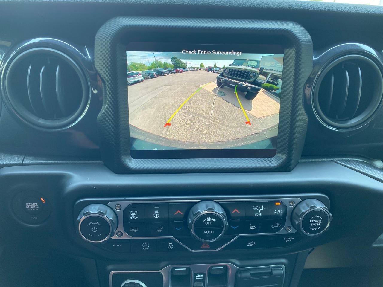 2023 Jeep Wrangler SPORT Photo