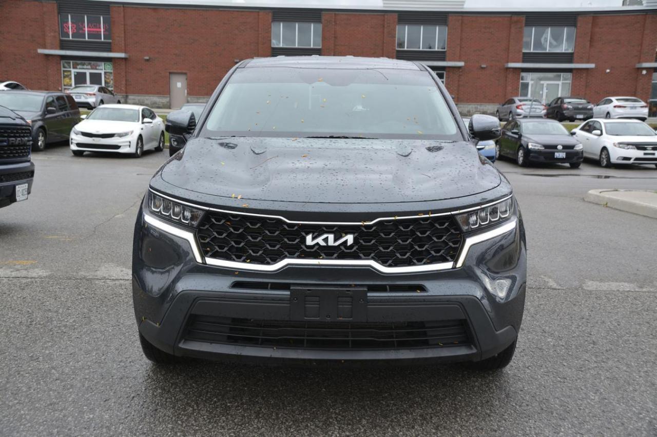 2023 Kia Sorento LX Photo