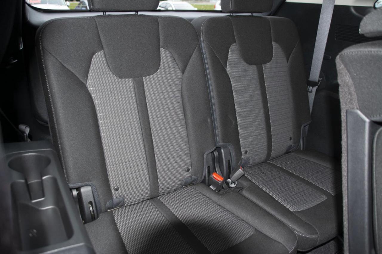 2023 Kia Sorento LX Photo