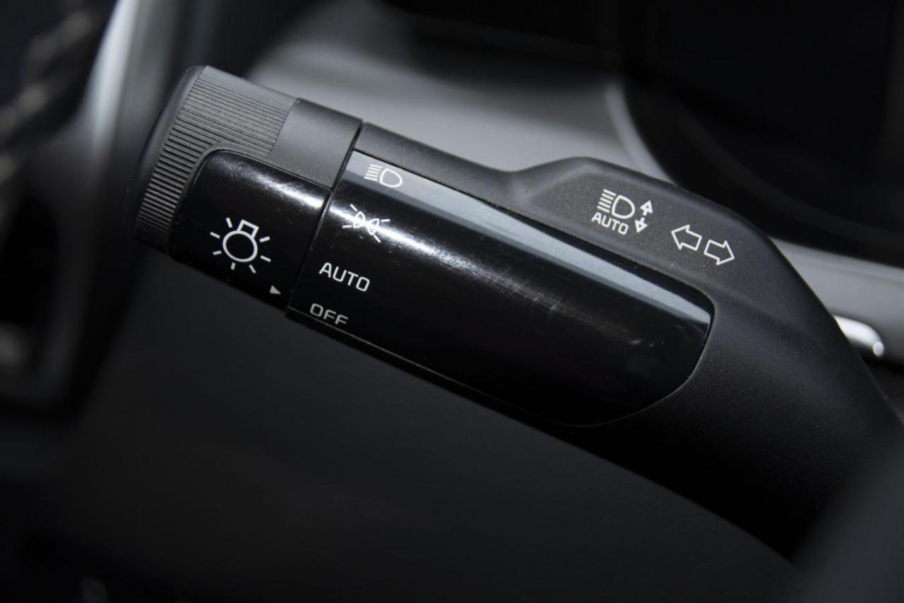 2023 Kia Sorento LX Photo