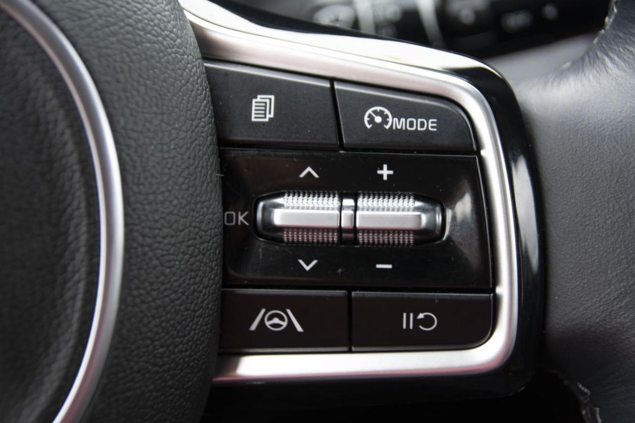 2023 Kia Sorento LX Photo