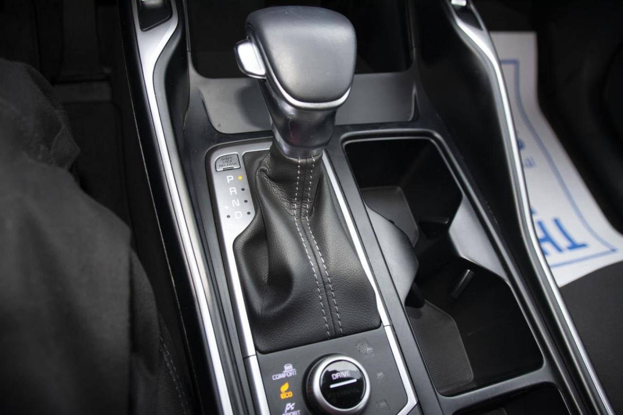 2023 Kia Sorento LX Photo