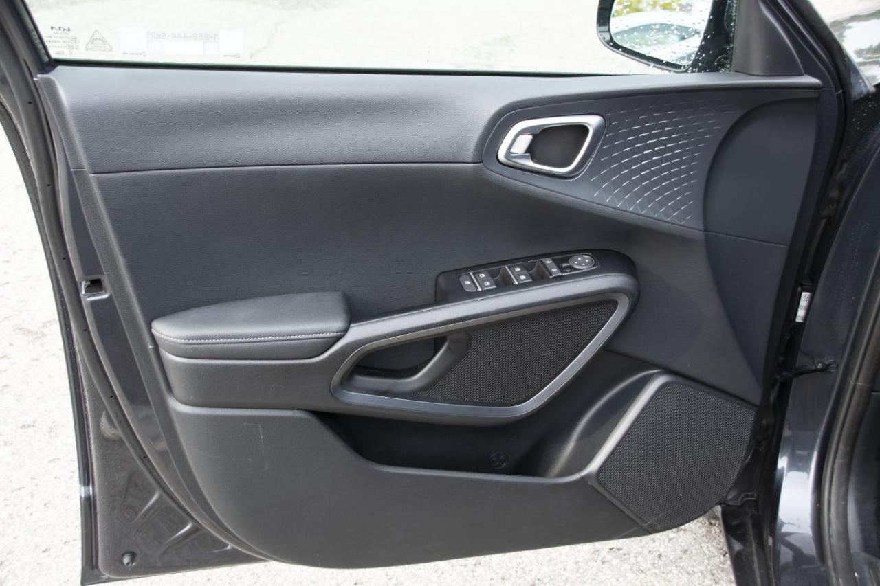 2022 Kia Soul SOUL EX Photo