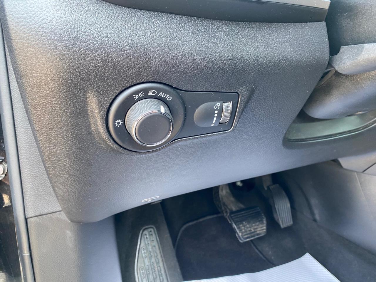 2022 Jeep Compass Sport Photo