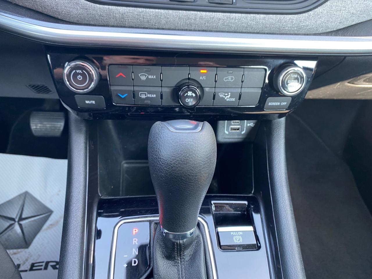 2022 Jeep Compass Sport Photo