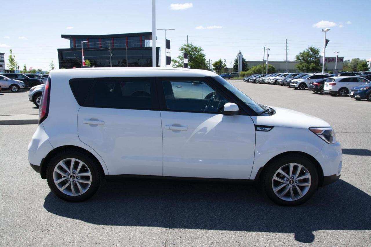 2017 Kia Soul + Photo
