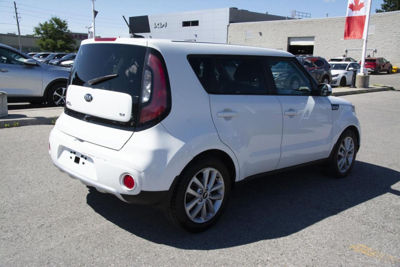 2017 Kia Soul + Photo
