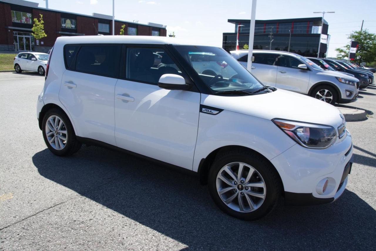 2017 Kia Soul + Photo