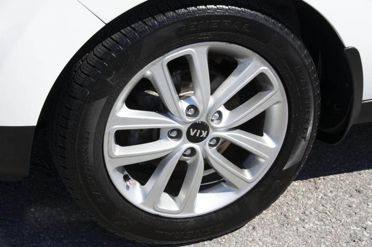 2017 Kia Soul + Photo