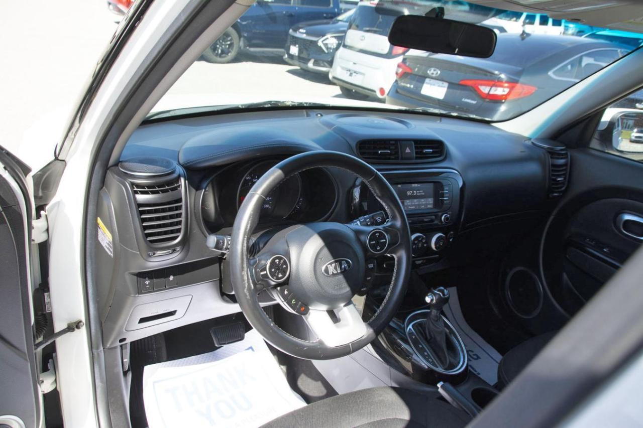 2017 Kia Soul + Photo