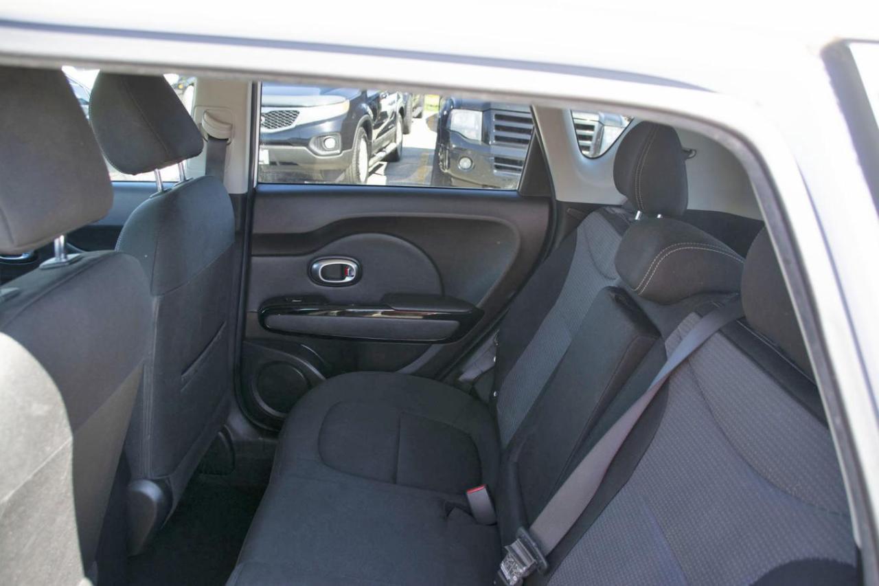 2017 Kia Soul + Photo