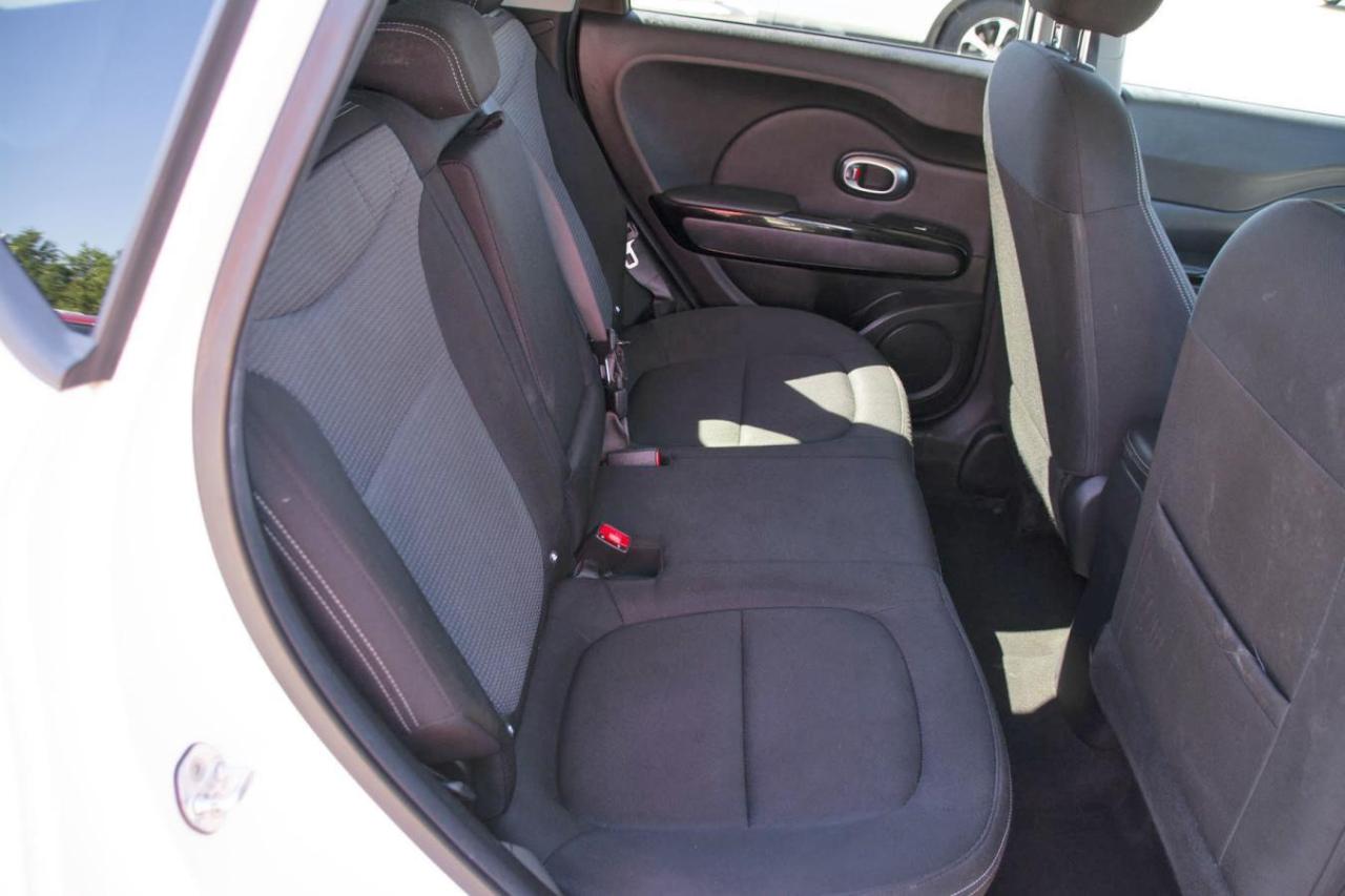 2017 Kia Soul + Photo