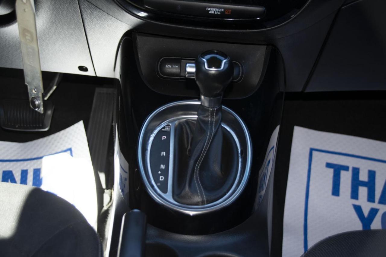 2017 Kia Soul + Photo