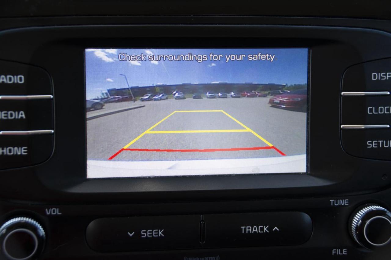 2017 Kia Soul + Photo