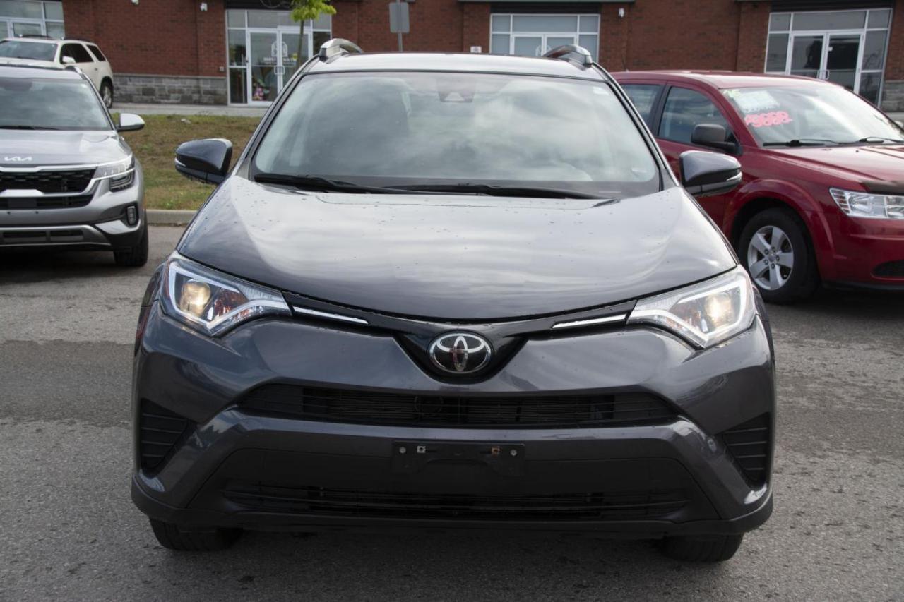 2018 Toyota RAV4 LE Photo
