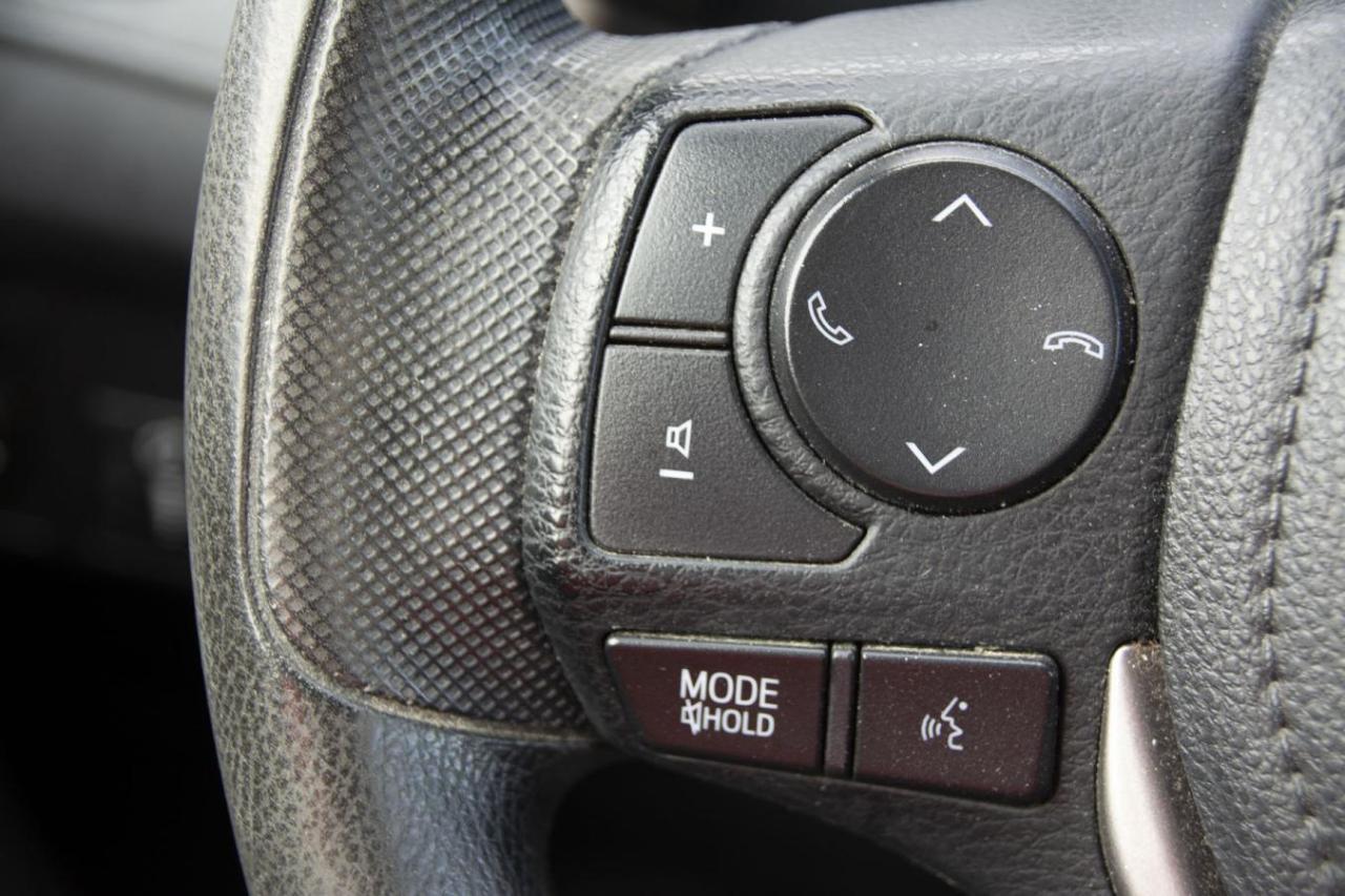 2018 Toyota RAV4 LE Photo