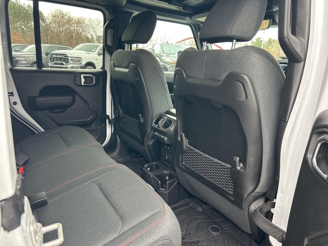 2024 Jeep Wrangler Rubicon Sky-One roof Photo