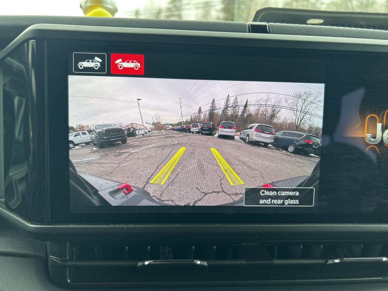 2024 Jeep Wrangler Rubicon Sky-One roof Photo