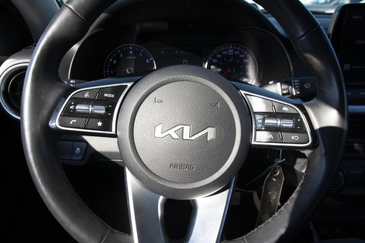 2023 Kia Forte EX Photo