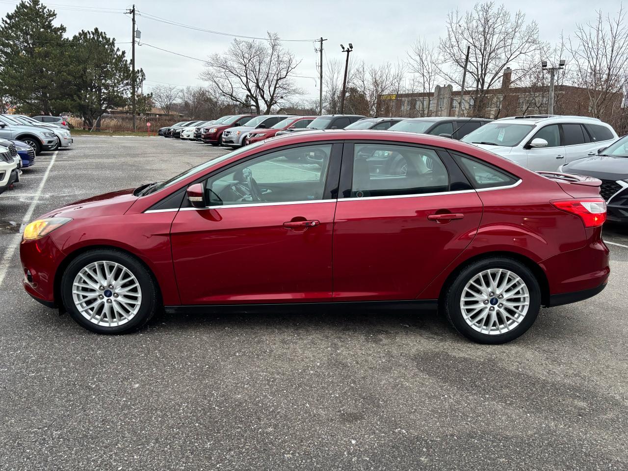 2014 Ford Focus Titanium ** HTD SEATS, AUTOSTART ** Photo3