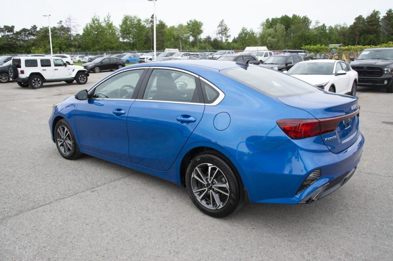 2022 Kia Forte FORTE EX Photo2