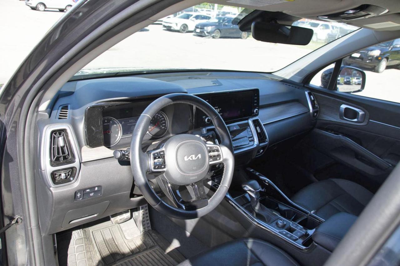 2023 Kia Sorento X-Line EX Photo