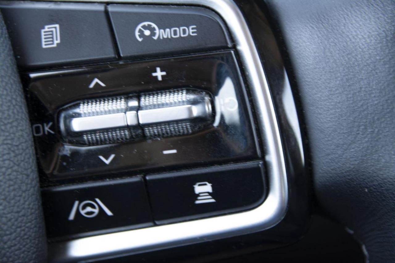 2023 Kia Sorento SORENTO EX Photo