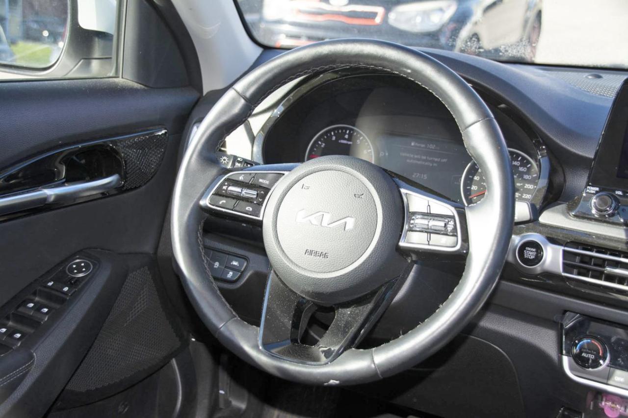 2023 Kia Seltos EX Photo