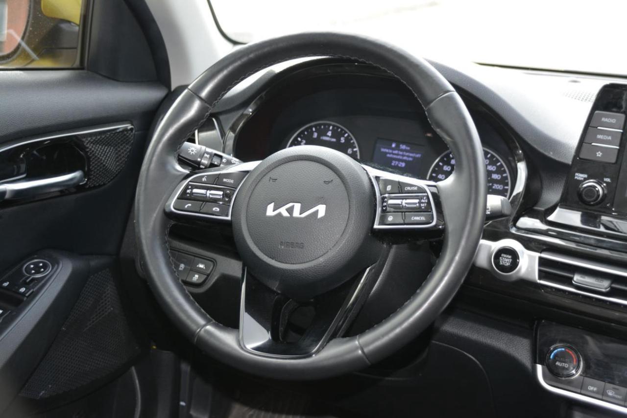 2023 Kia Seltos S Photo