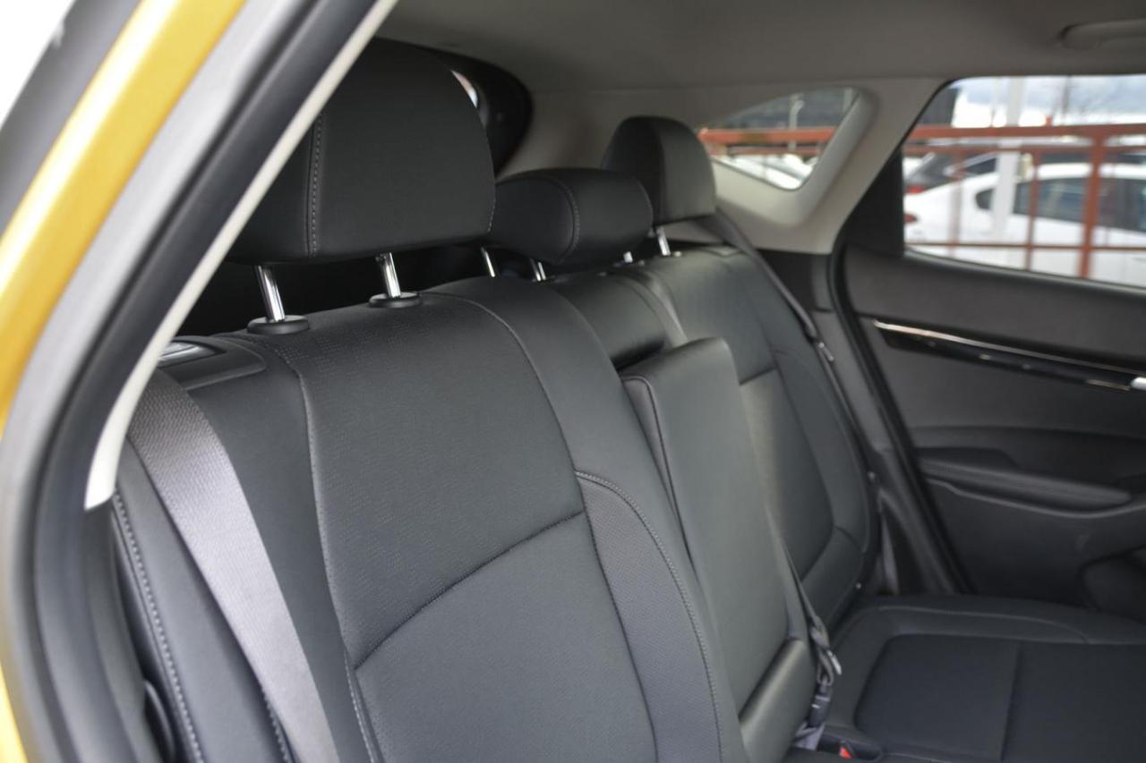 2023 Kia Seltos S Photo