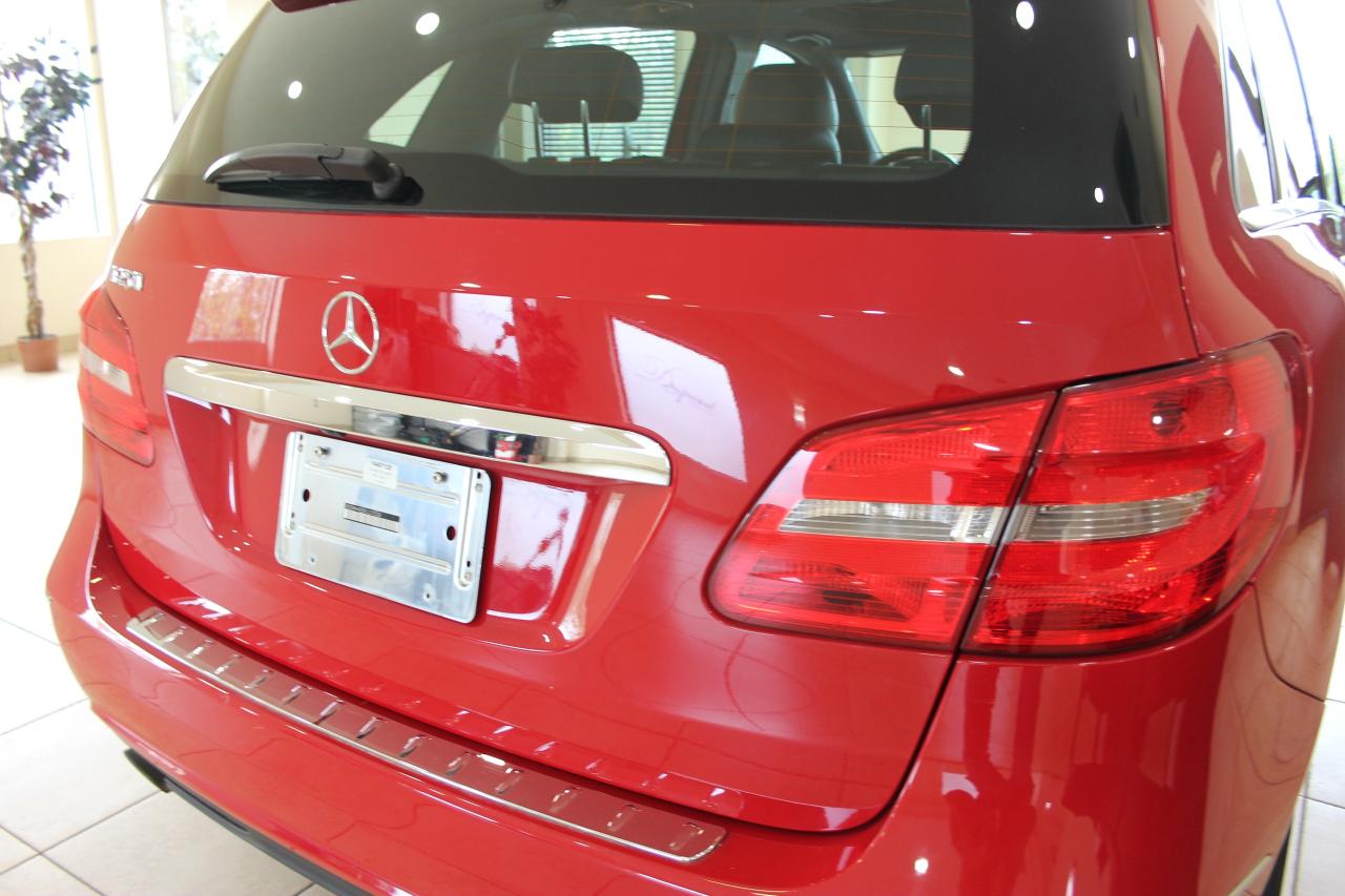 2014 Mercedes-Benz B-Class B250 Sports Tourer Photo