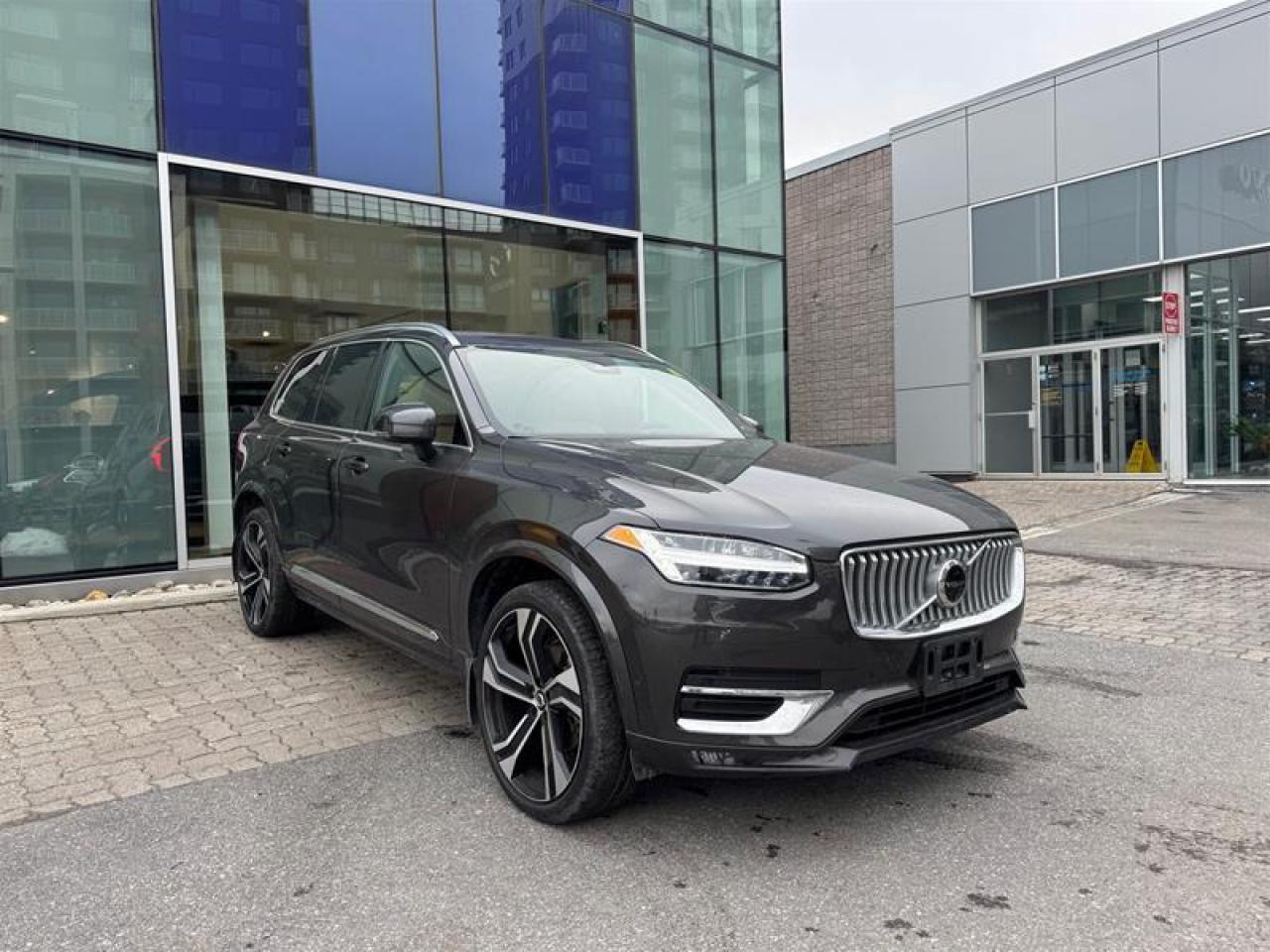 2024 Volvo XC90 B6 AWD Ultimate Bright Theme 7-Seater Photo0