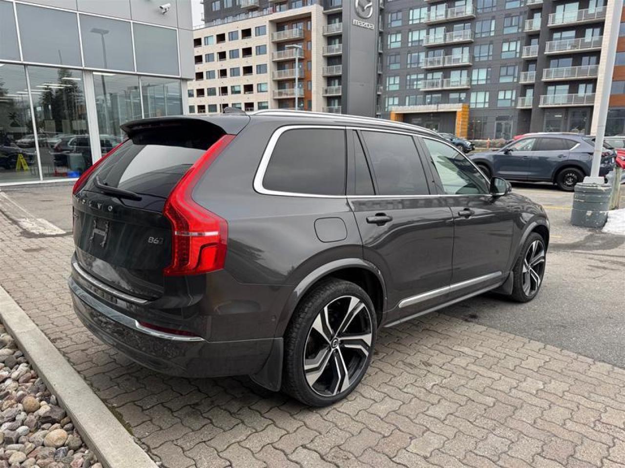 2024 Volvo XC90 B6 AWD Ultimate Bright Theme 7-Seater Photo