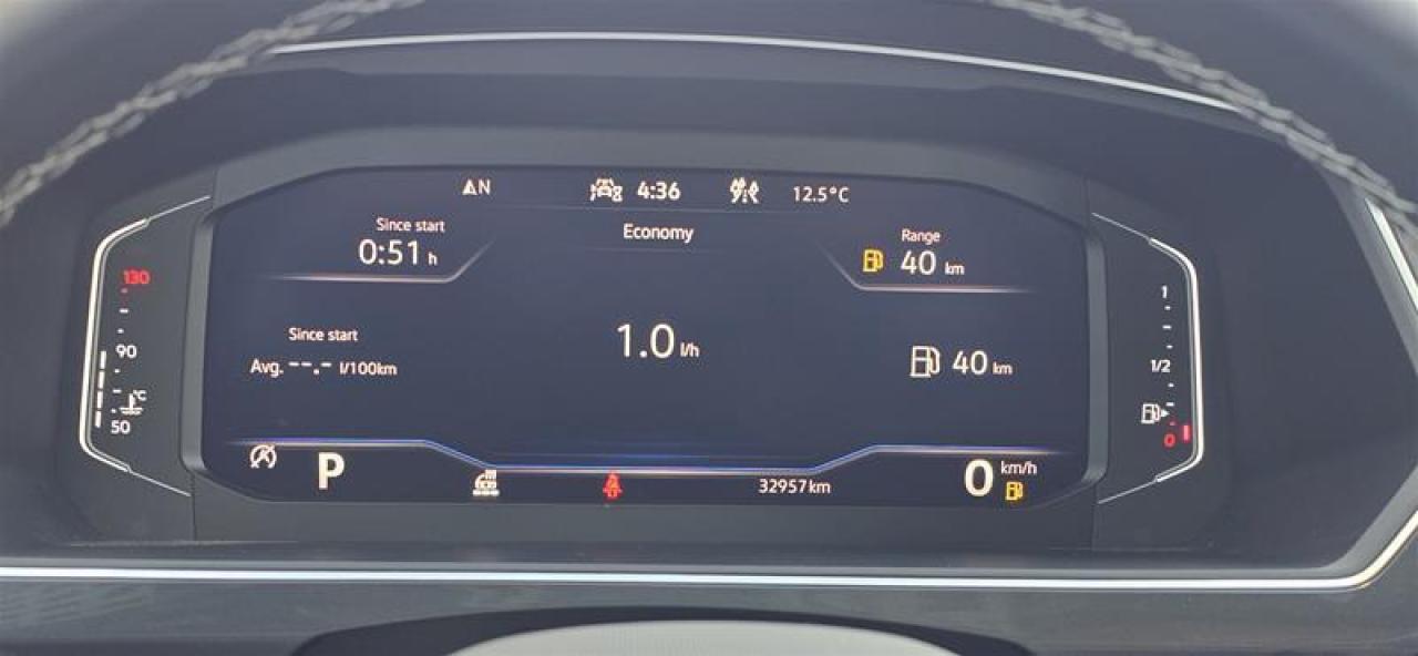 2023 Volkswagen Tiguan Comfortline 2.0T 8sp at w/Tip 4M Photo