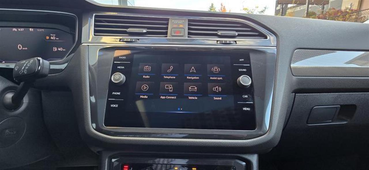 2023 Volkswagen Tiguan Comfortline 2.0T 8sp at w/Tip 4M Photo