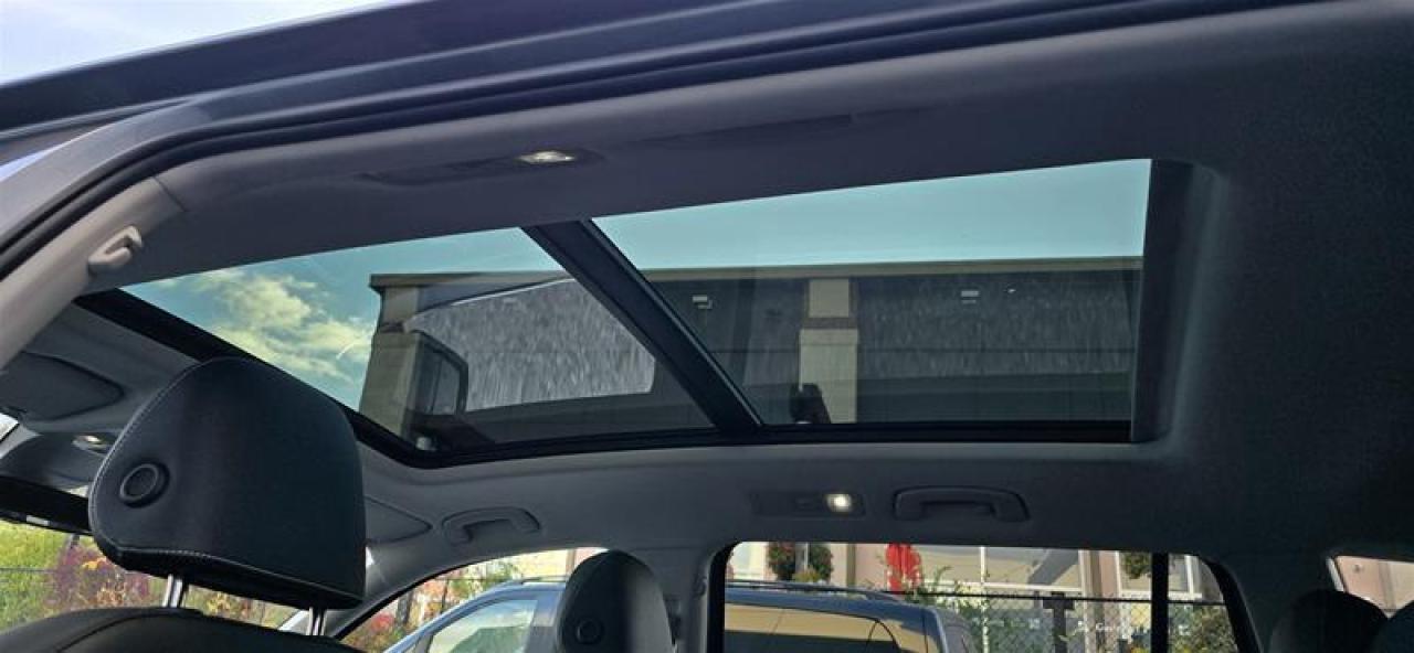 2023 Volkswagen Tiguan Comfortline 2.0T 8sp at w/Tip 4M Photo