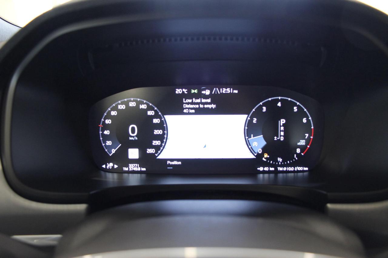 2017 Volvo S90 T6 AWD Momentum Low KM No Accidents! Photo