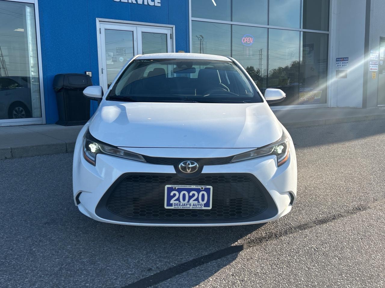 2020 Toyota Corolla LE   Clean Carfax Photo