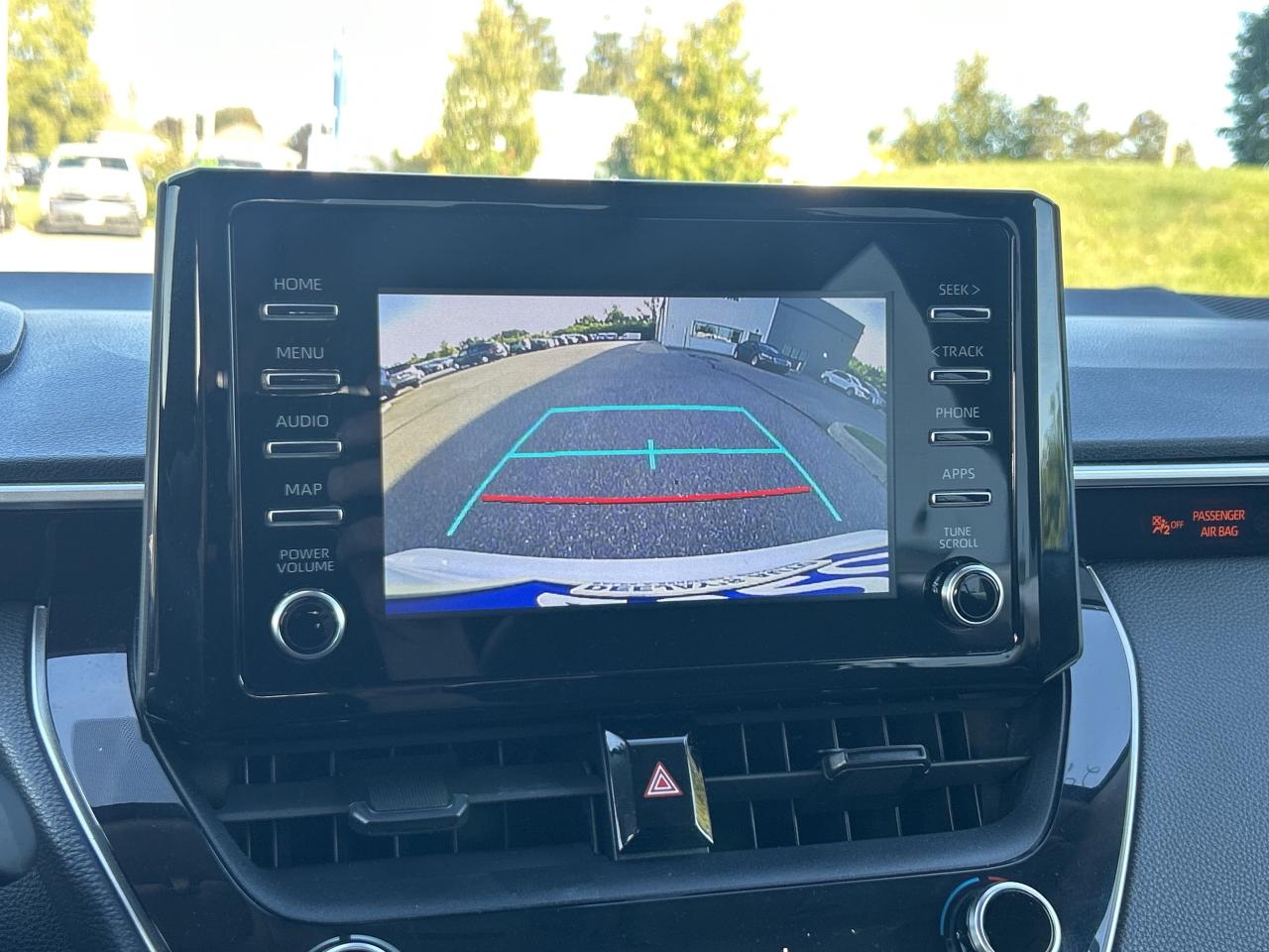 2020 Toyota Corolla LE   Clean Carfax Photo