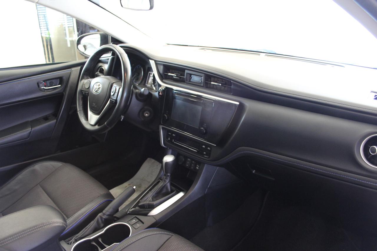 2019 Toyota Corolla SE CVT Sunroof RearCam Heated Seats! Photo