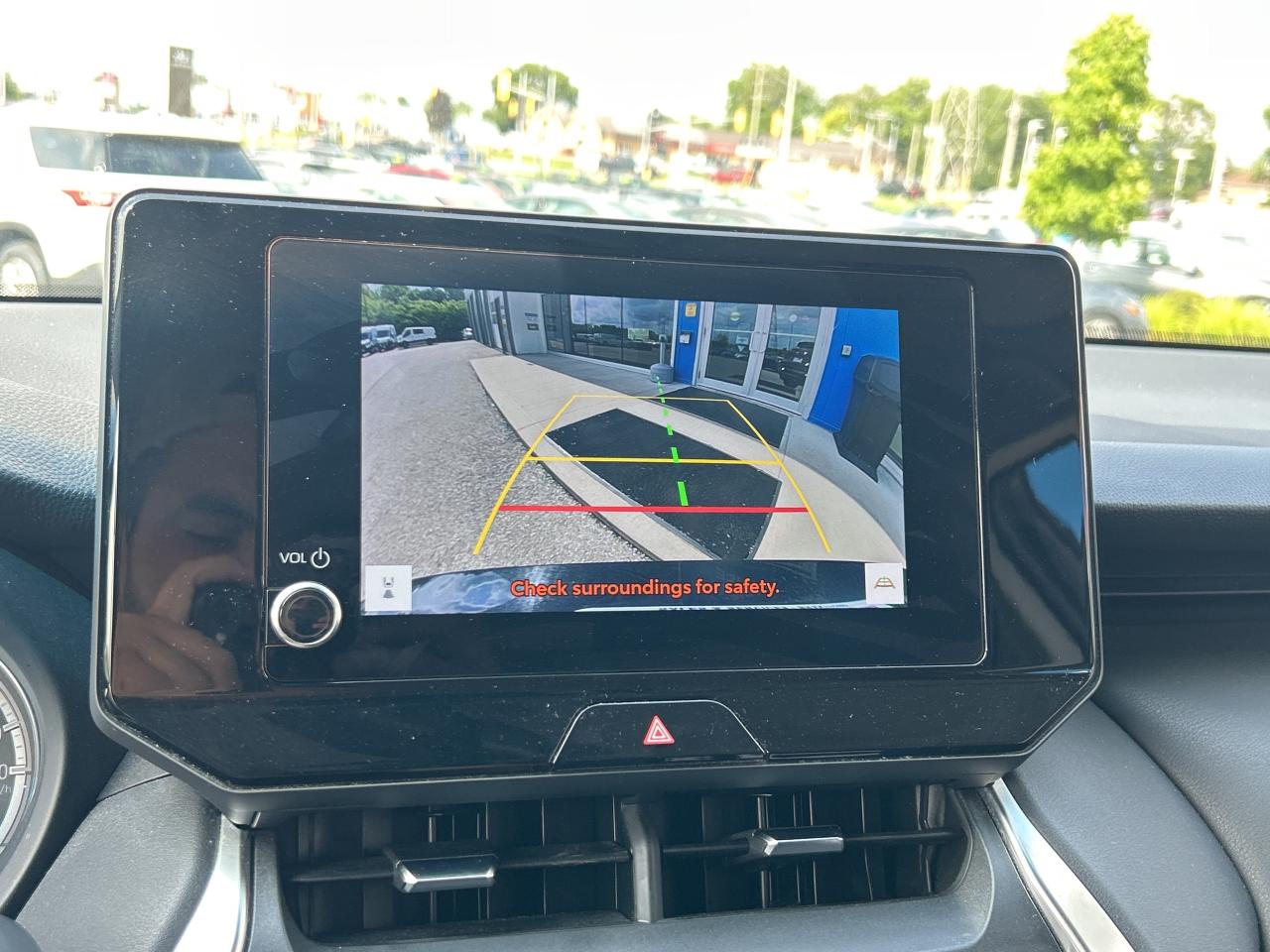 2023 Toyota Venza LE Hybrid   Clean Carfax Photo